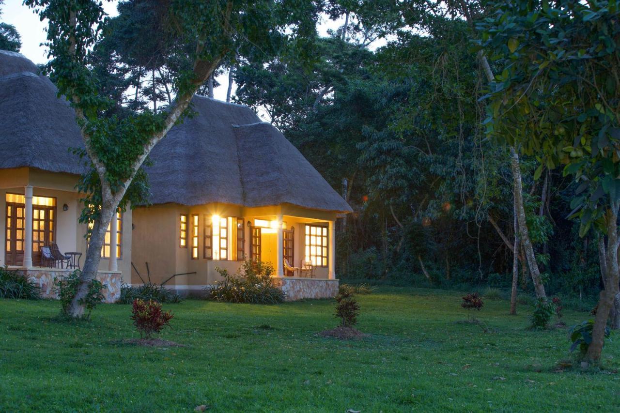 Brovad Sands Lodge Kalangala Kültér fotó
