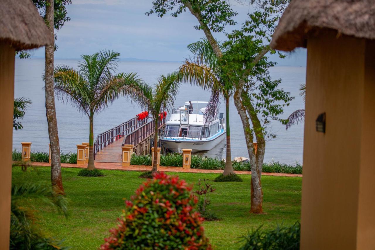 Brovad Sands Lodge Kalangala Kültér fotó