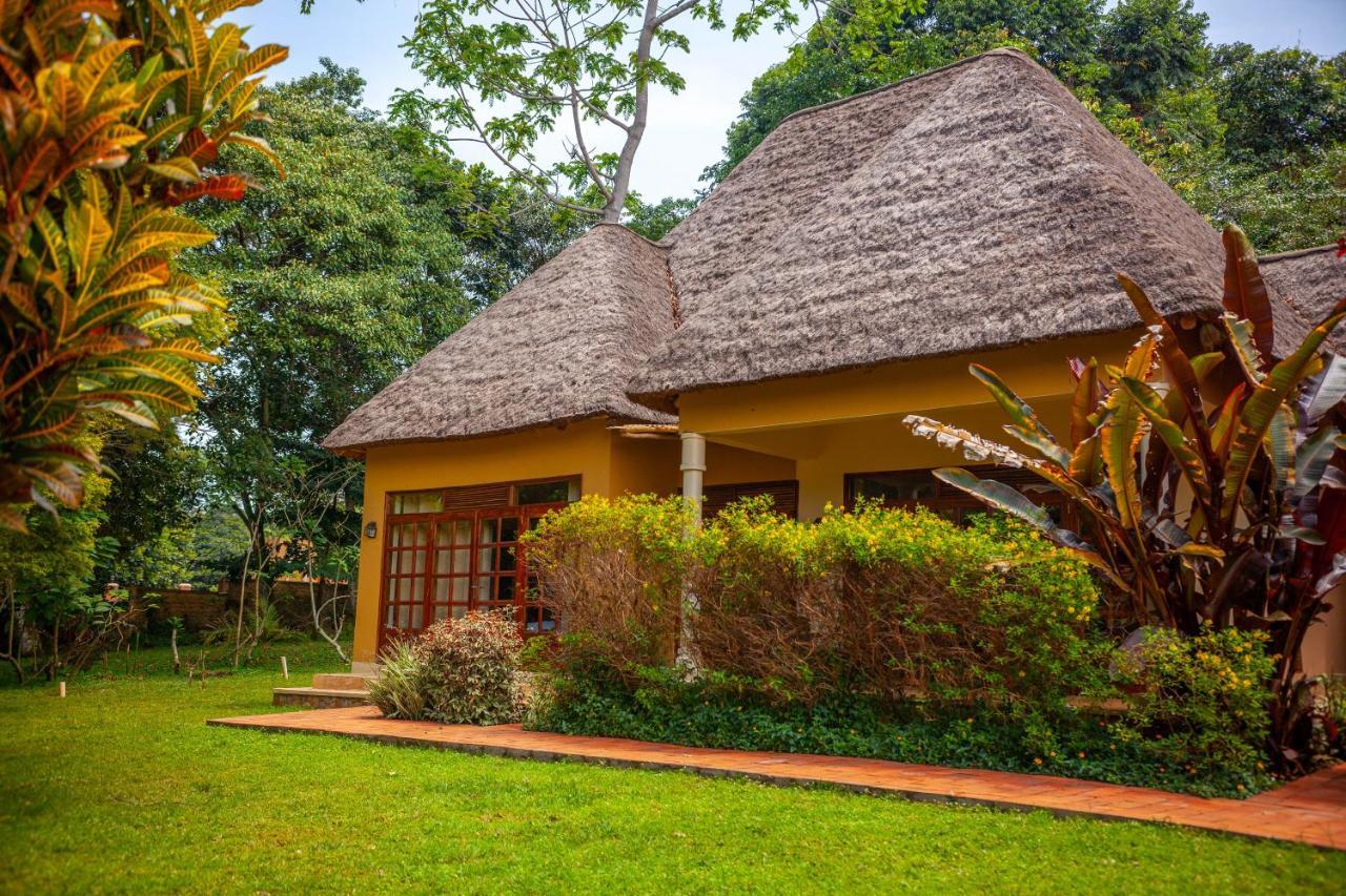 Brovad Sands Lodge Kalangala Kültér fotó