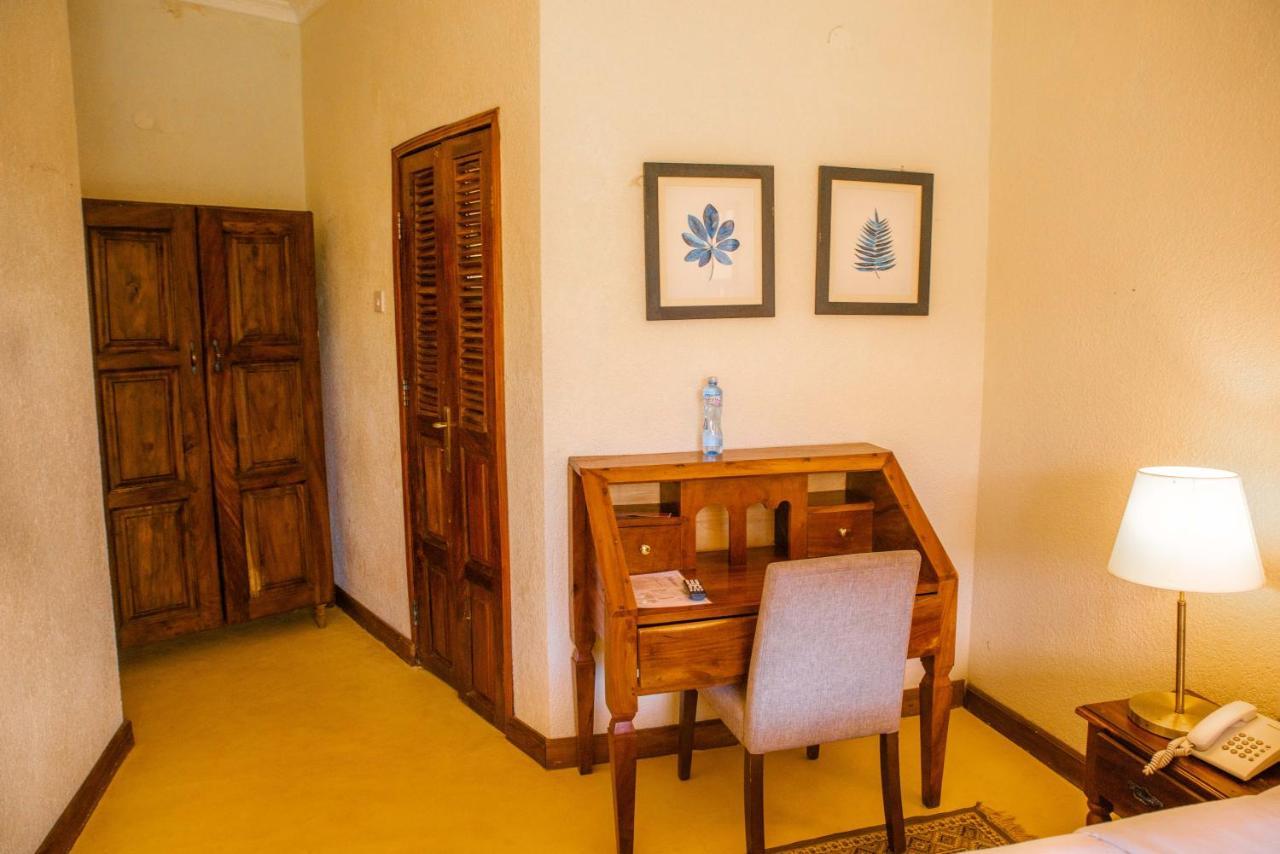 Brovad Sands Lodge Kalangala Kültér fotó