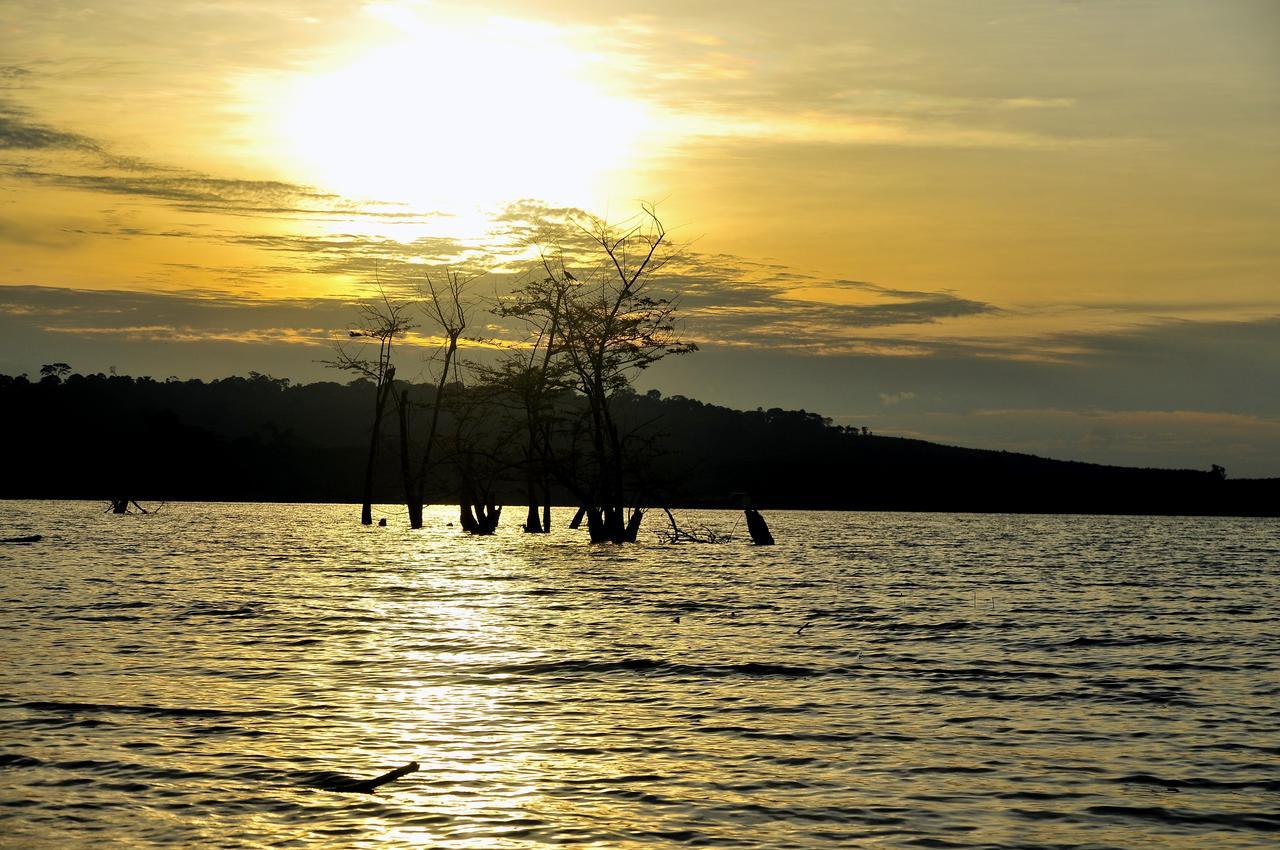 Brovad Sands Lodge Kalangala Kültér fotó