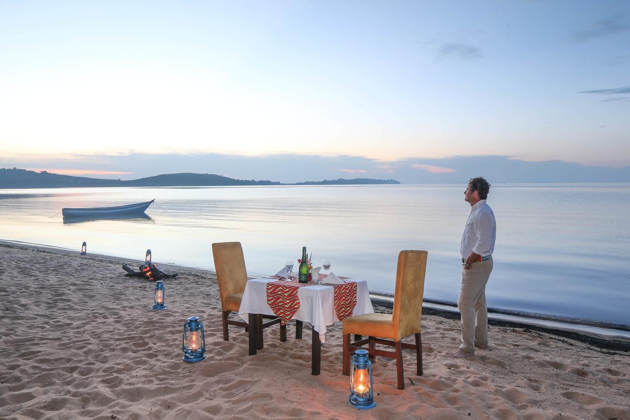 Brovad Sands Lodge Kalangala Kültér fotó